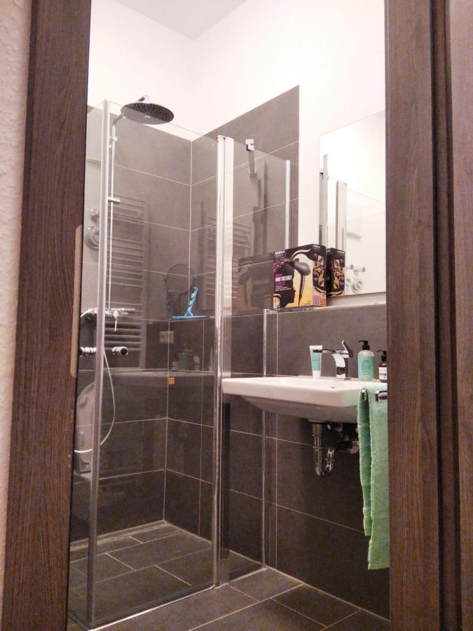 Sroom Stuttgart Flughafen Messe Лайнфелден-Ехтердинген Екстериор снимка